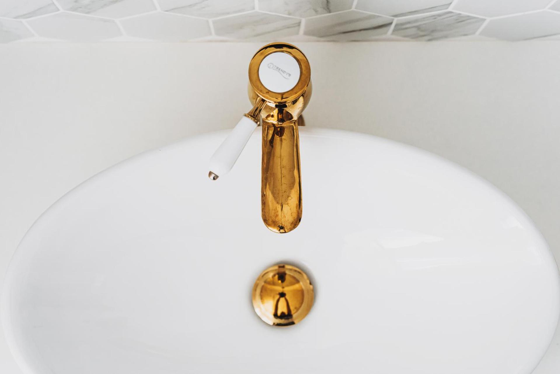 Voya Nordic Apartment-A Luxury Oasis In The Old Town Braşov Esterno foto