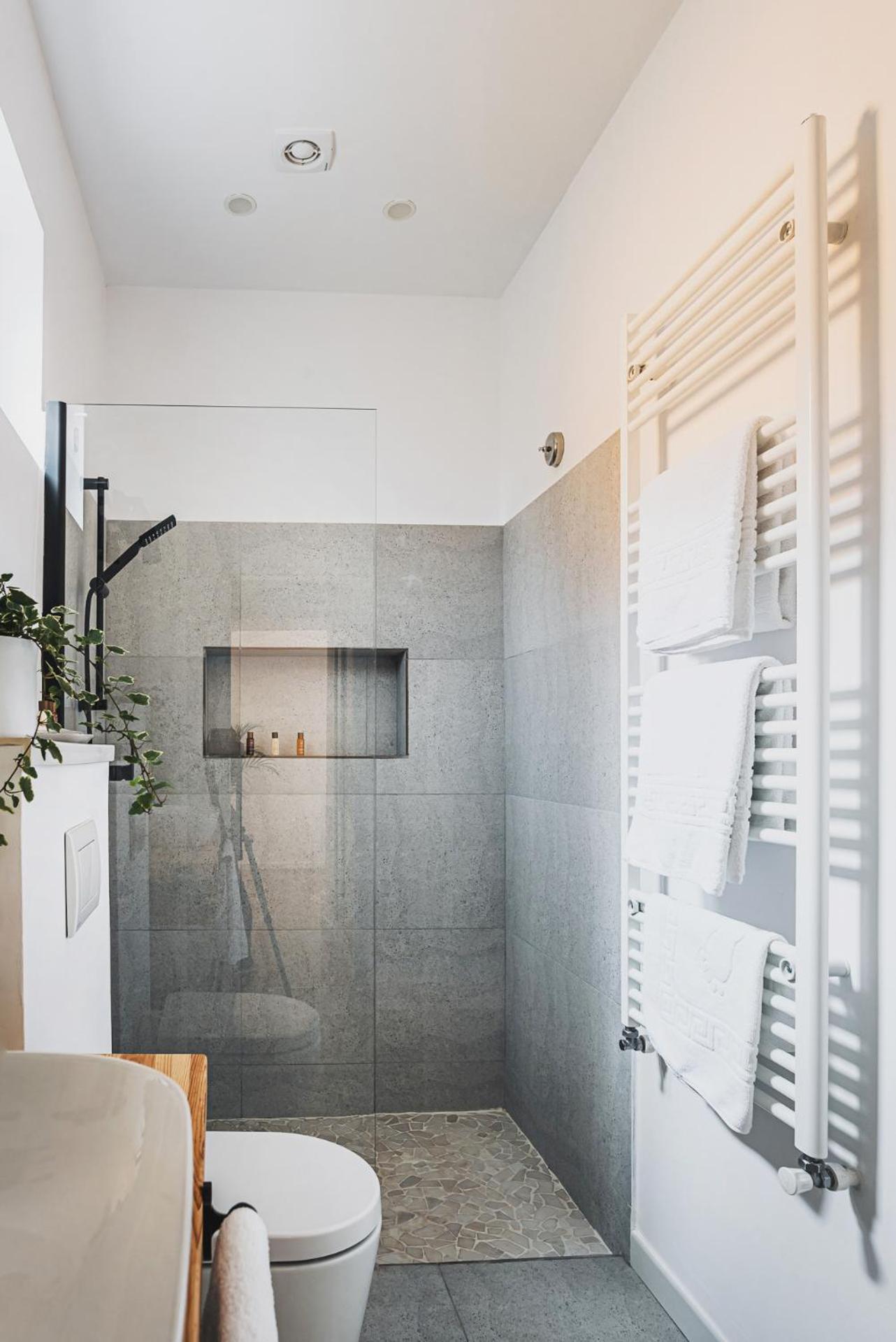 Voya Nordic Apartment-A Luxury Oasis In The Old Town Braşov Esterno foto