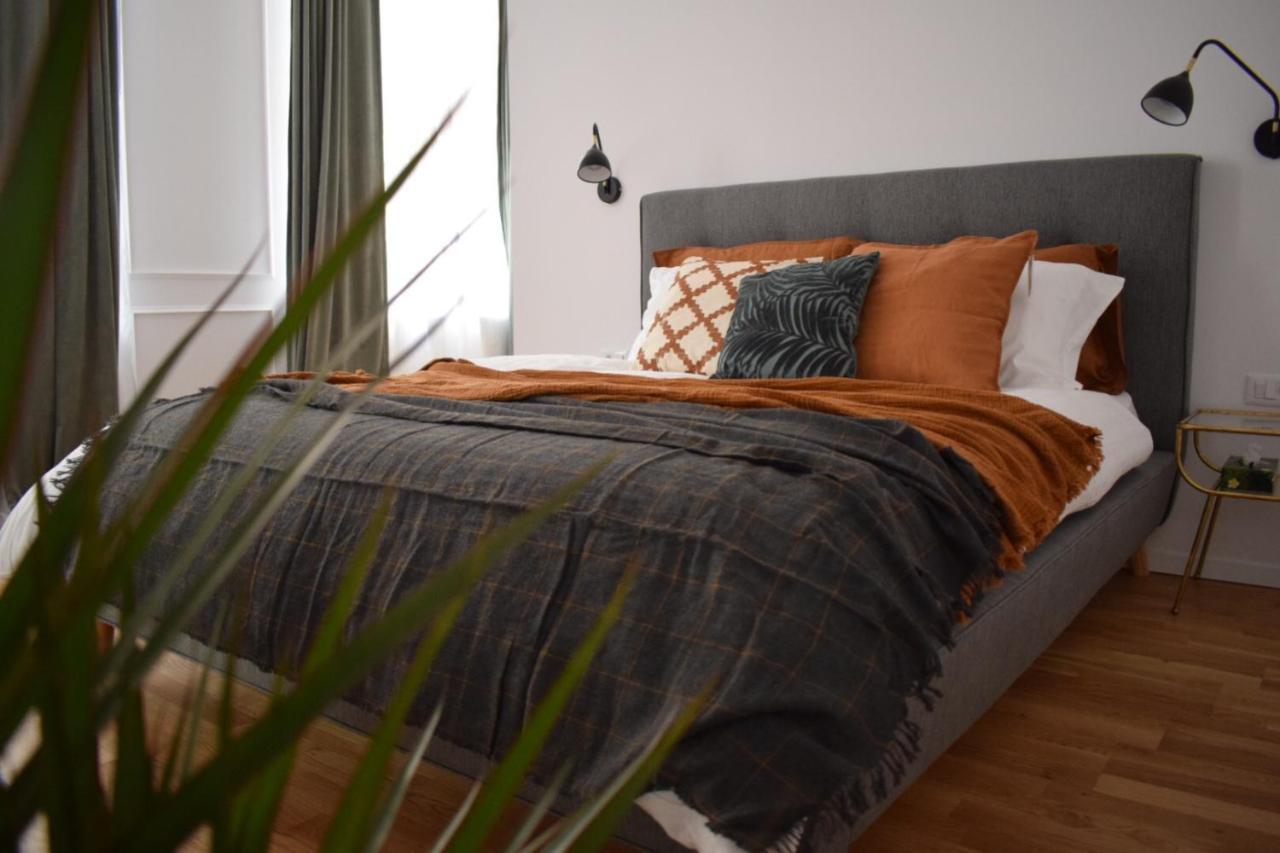 Voya Nordic Apartment-A Luxury Oasis In The Old Town Braşov Esterno foto